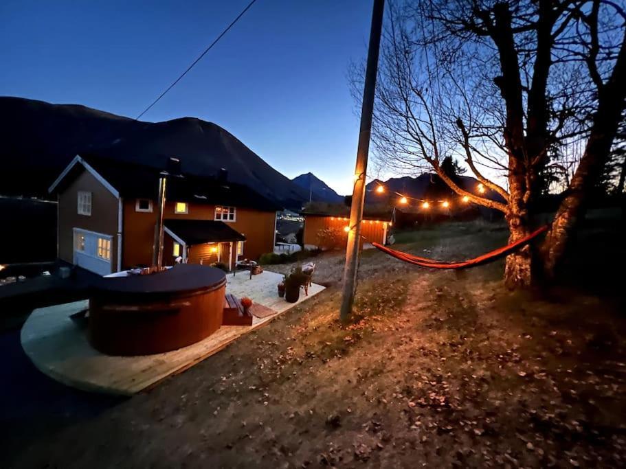 Moonvalley Lodge - Stort & Koselig Hus - Mandalen Exterior foto